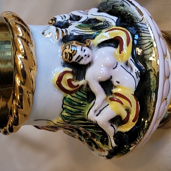 Capodimonte Vintage Porcelain And Brass Salt Shaker And Pepper Grinder NIB NEW - Picture 5 of 10